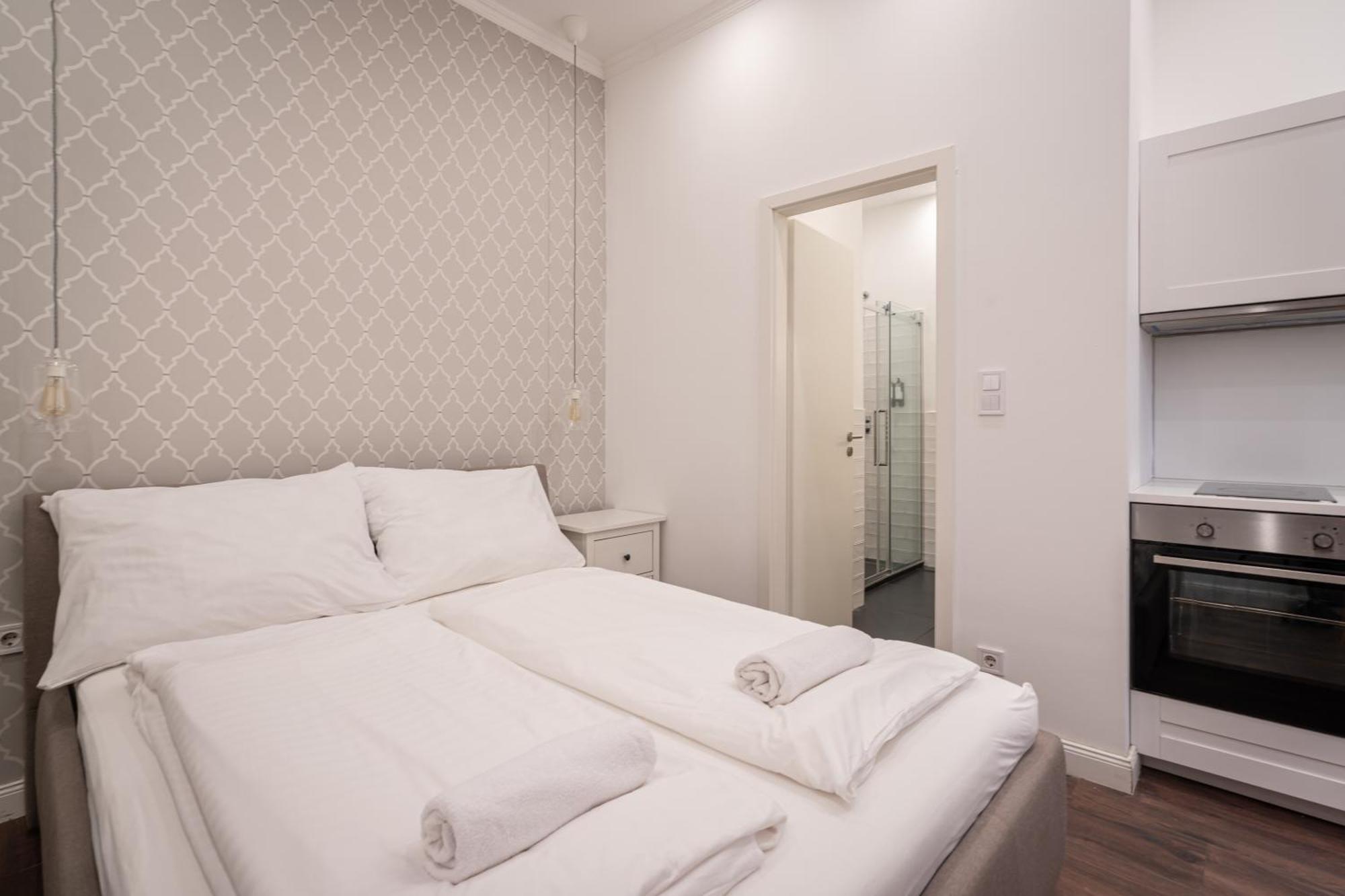 Z32 - & Chic - Stylish By Bqa Apartment Budapest